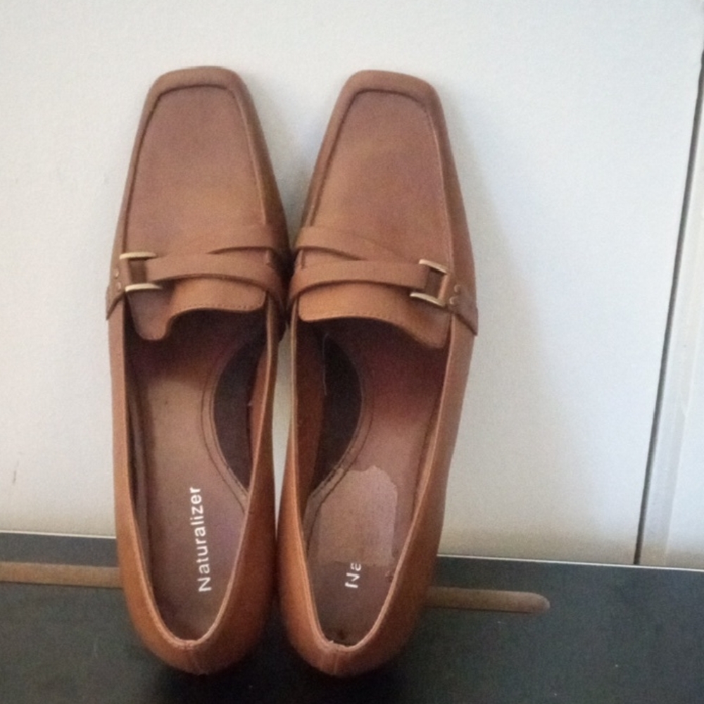 Naturalizer Brown Genuine Leather Loafers with Square Toe Size 7.5M